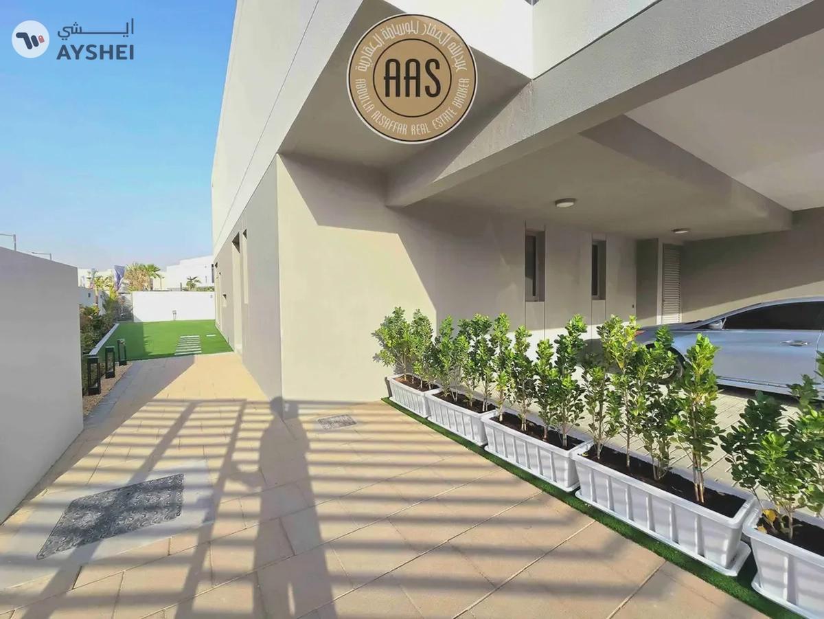 Brand New 5 BR Villa || Corner Unit Fully Fitted Kitchen-26-26