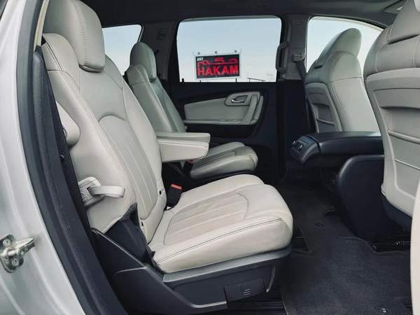 CHEVROLET TRAVERSE | 2009 | FULL OPTION | CLEAN CAR FRESH JAPAN IMPORT