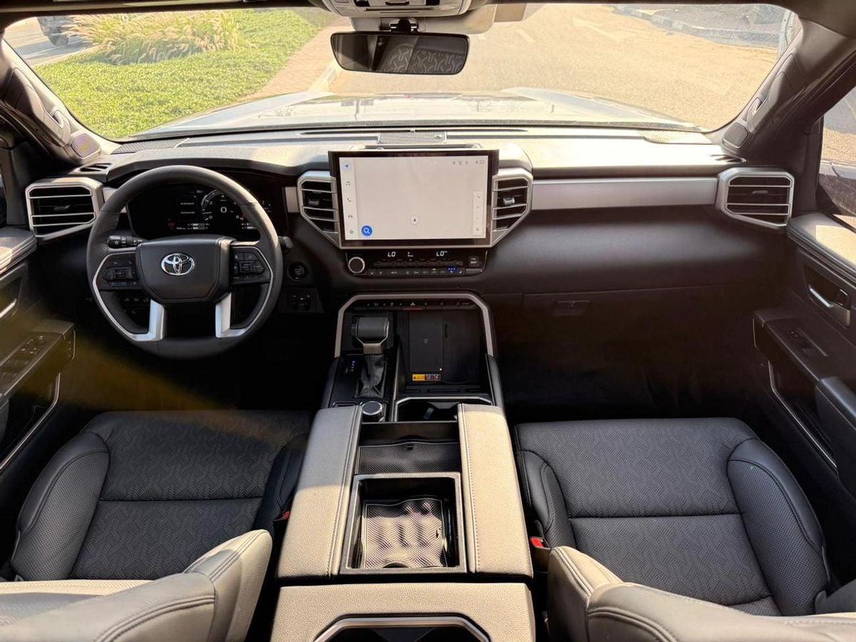 Toyota Tundra Limited edition// panoramic, 360 camera// full option 2025-4-4