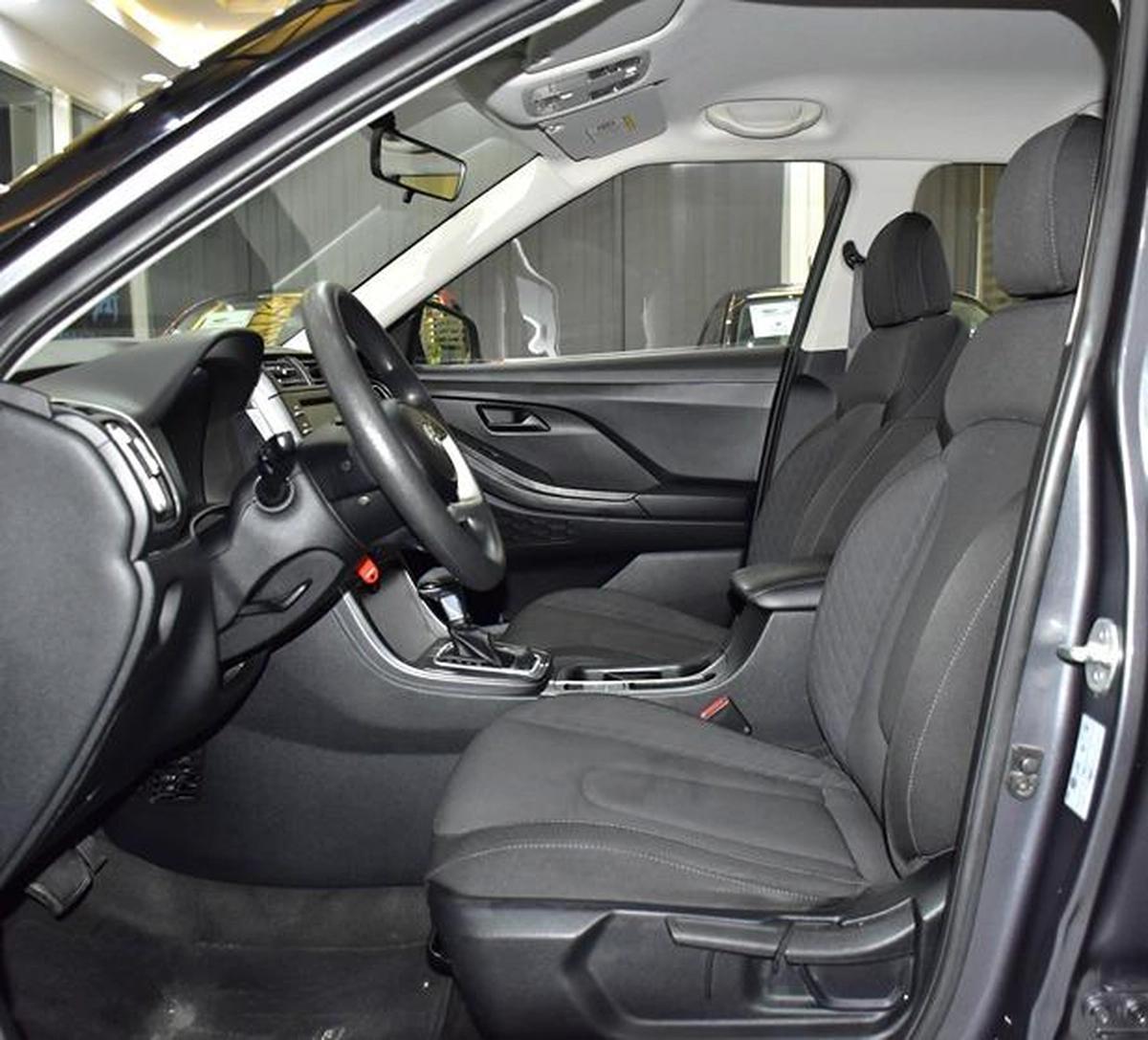 Hyundai Creta ( 2024 Model ) in Grey Color GCC Specs-9-9