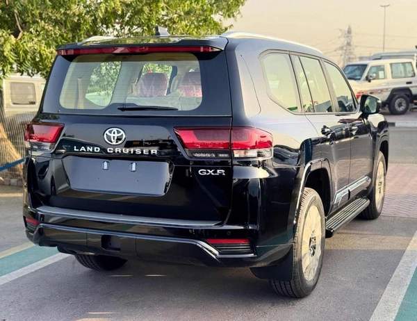 Toyota Land Cruiser GXR HIGH OPTN 4.0L PETROL V6 OMAN SPECS /RADAR /360 CAMERA | SOFT CLOSE DOOR