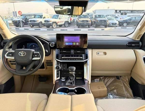 Toyota Land Cruiser GXR HIGH OPTN 4.0L PETROL V6 OMAN SPECS /RADAR /360 CAMERA | SOFT CLOSE DOOR