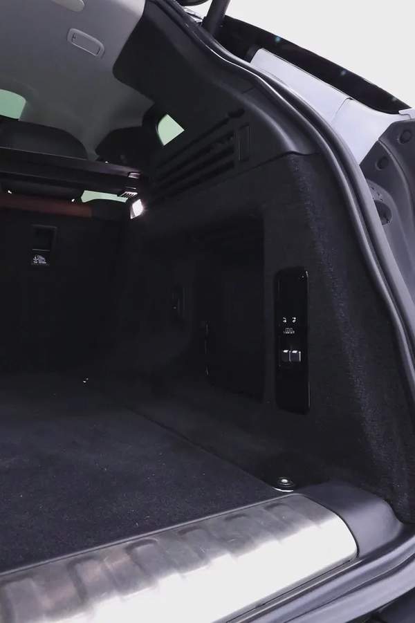 RANGE ROVER SPORT DYNAMIC V6 P400 WITH PERFECT COLOUR COMBINATION