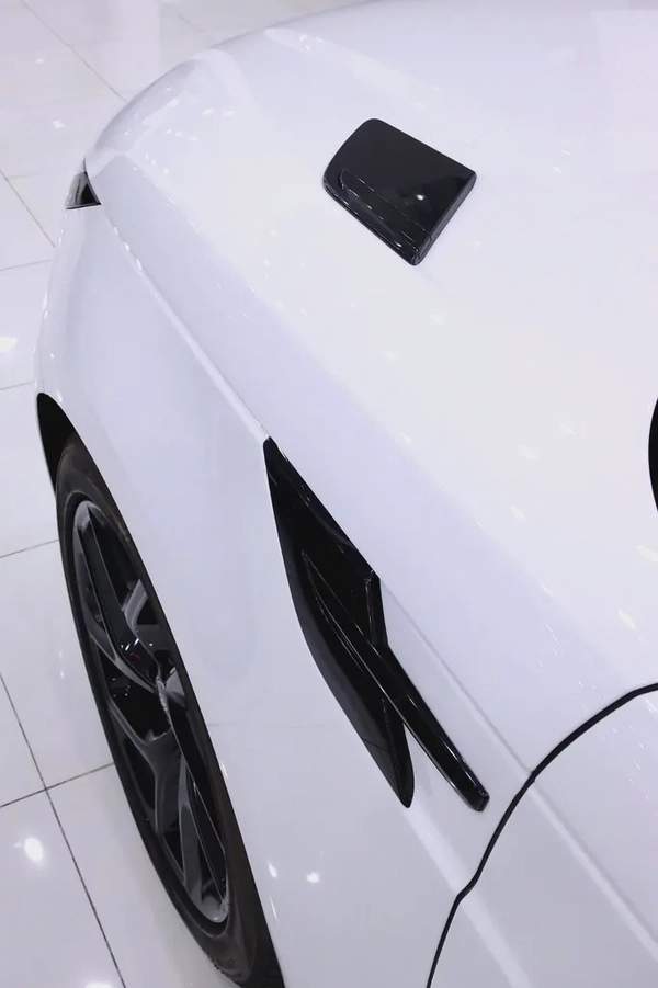 RANGE ROVER SPORT DYNAMIC V6 P400 WITH PERFECT COLOUR COMBINATION