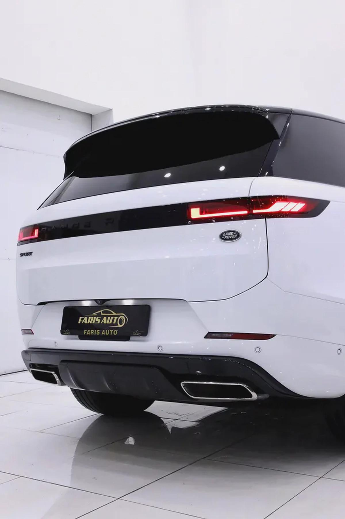 RANGE ROVER SPORT DYNAMIC V6 P400 WITH PERFECT COLOUR COMBINATION-18-18