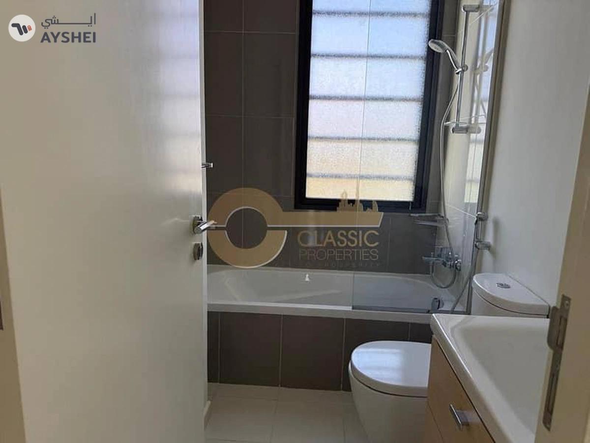 3 Beds with Maids Room | Spacious Layout | R2MB-11-11