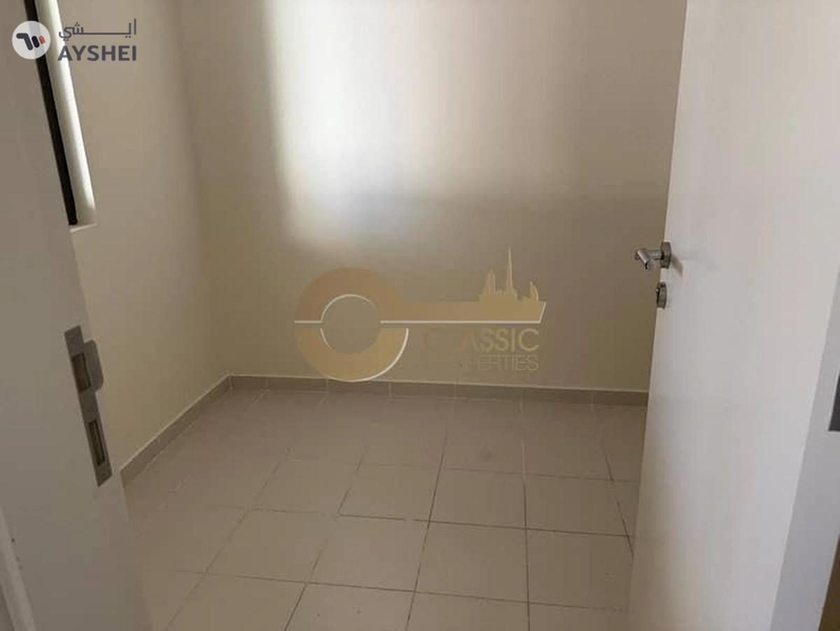 3 Beds with Maids Room | Spacious Layout | R2MB-5-5