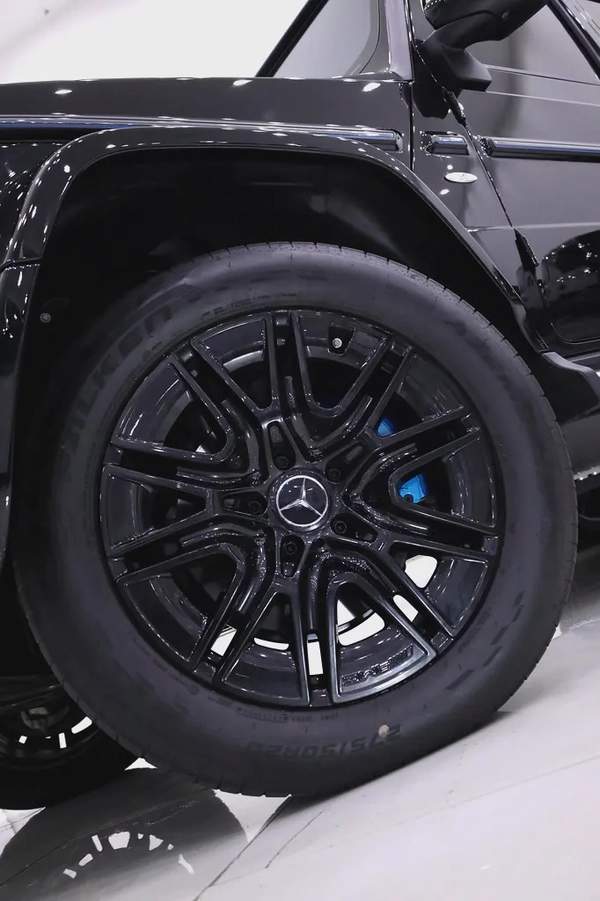 EQ G580 EDITION ONE WITH G63 DOUBLE NIGHT BODYKIT + MANSORY STEERING + CARBON PACKAGE