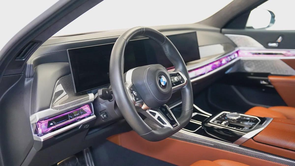 Special Offer | AED 4,660 PM | Warranty Service July 2028, High Option | 740LI M Sport Individual-4-4