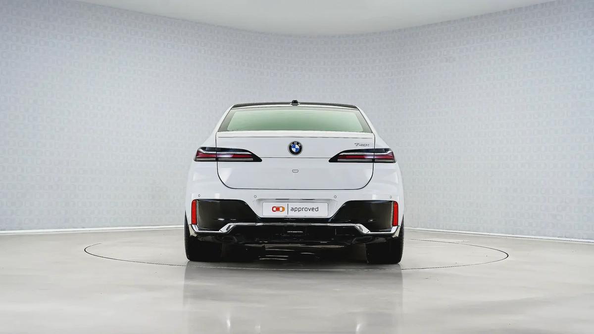 Special Offer | AED 4,660 PM | Warranty Service July 2028, High Option | 740LI M Sport Individual-9-9