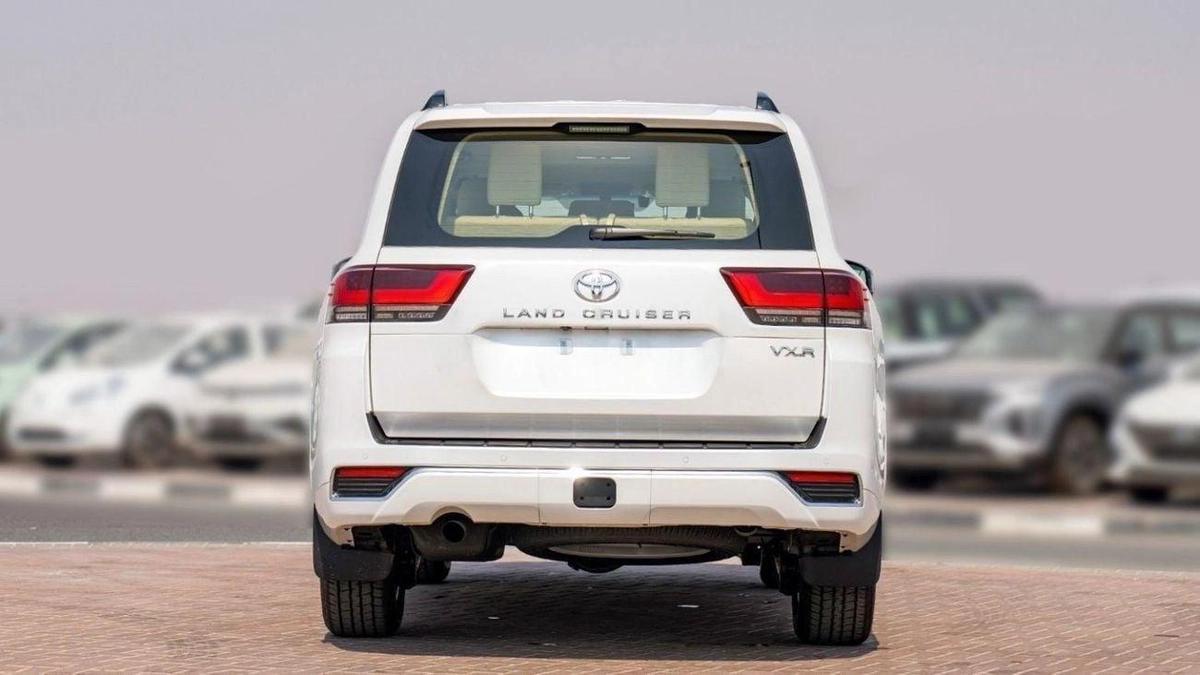 Toyota Land Cruiser LC300 VXR 3.3D AT MY2025 – WHITE-4-4