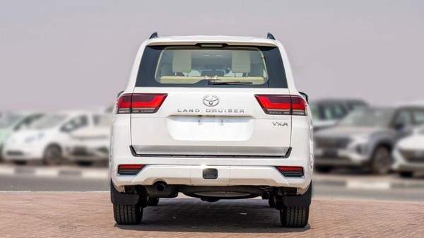 Toyota Land Cruiser LC300 VXR 3.3D AT MY2025 – WHITE