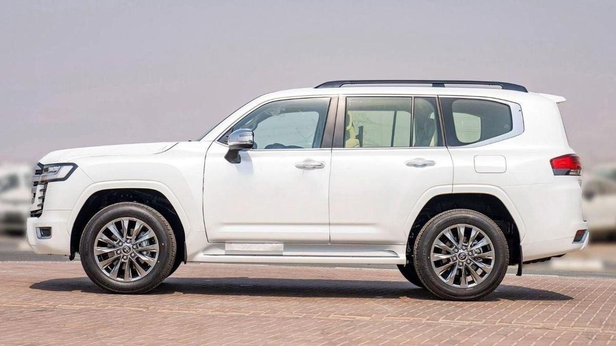 Toyota Land Cruiser LC300 VXR 3.3D AT MY2025 – WHITE-8-8