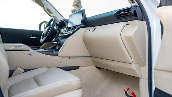 Toyota Land Cruiser LC300 VXR 3.3D AT MY2025 – WHITE