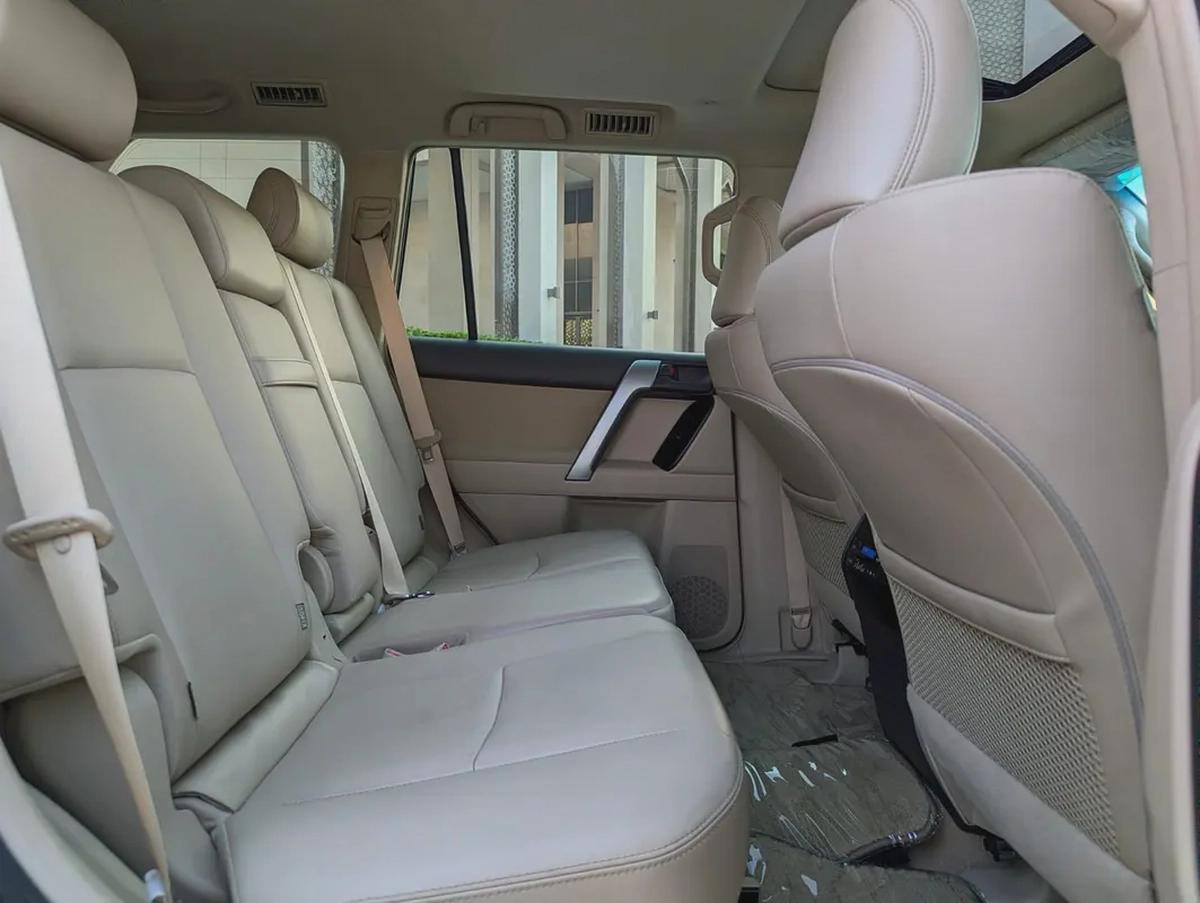 TOYOTA PRADO 2023 FULL OPTION ACCIDENT FREE LOW MILEAGE IN EXCELLENT CONDITION-6-6