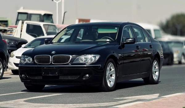 BMW 740I | 2007 | ONLY : 118,367 KM | JAPAN IMPORT | CLEAN TITLE | NO ACCIDENT