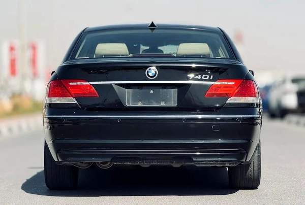 BMW 740I | 2007 | ONLY : 118,367 KM | JAPAN IMPORT | CLEAN TITLE | NO ACCIDENT