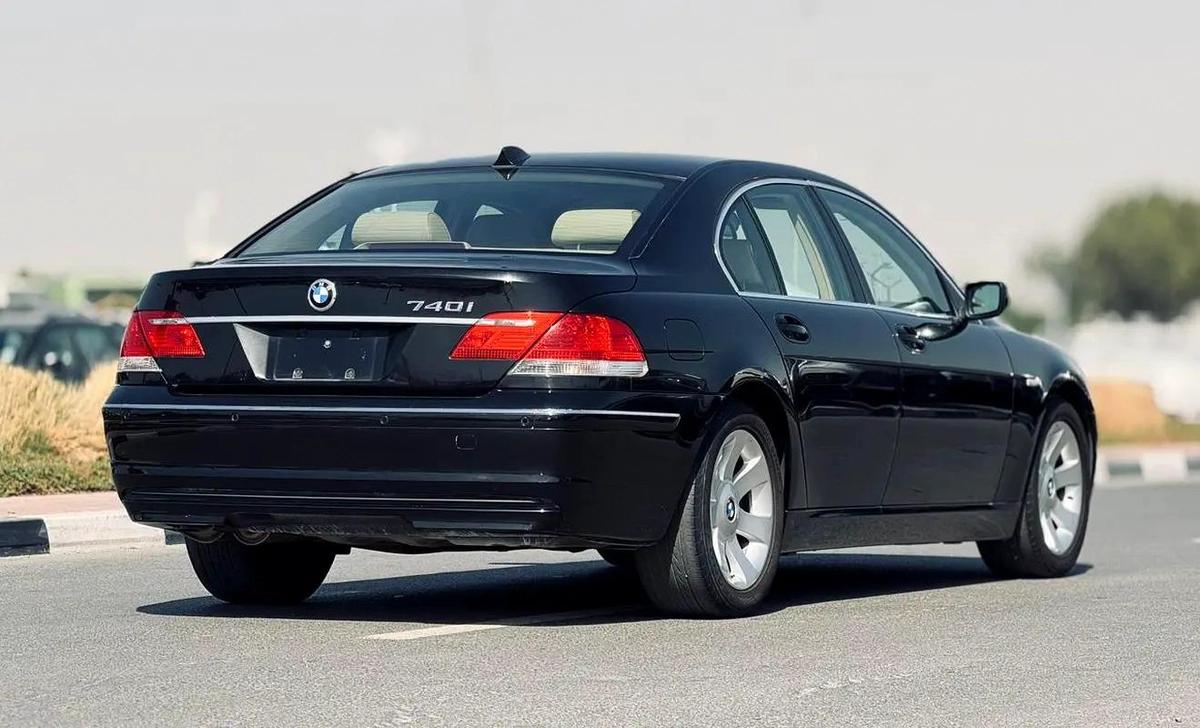 BMW 740I | 2007 | ONLY : 118,367 KM | JAPAN IMPORT | CLEAN TITLE | NO ACCIDENT-11-11