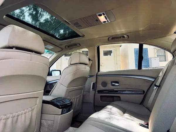 BMW 740I | 2007 | ONLY : 118,367 KM | JAPAN IMPORT | CLEAN TITLE | NO ACCIDENT