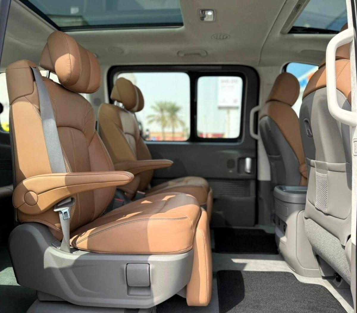 HYUNDAI STARIA LUXURY | GCC SPECS | YEAR: 2024 | 5-YEARS WARRANTY | 5-YEARS SERVICE CONTRACT-11-11