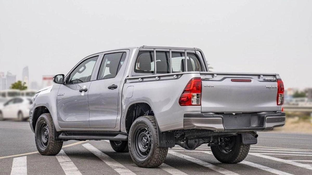 Toyota Hilux Hilux mid option 2.4L diesel MY25 FOR EXPORT ONLY-5-5