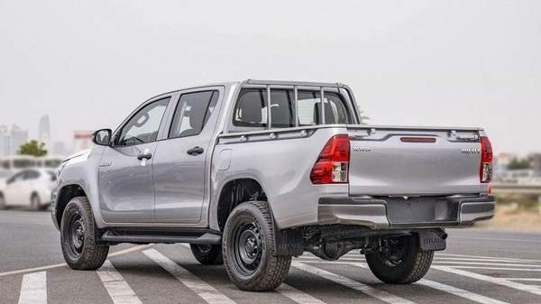 Toyota Hilux Hilux mid option 2.4L diesel MY25 FOR EXPORT ONLY