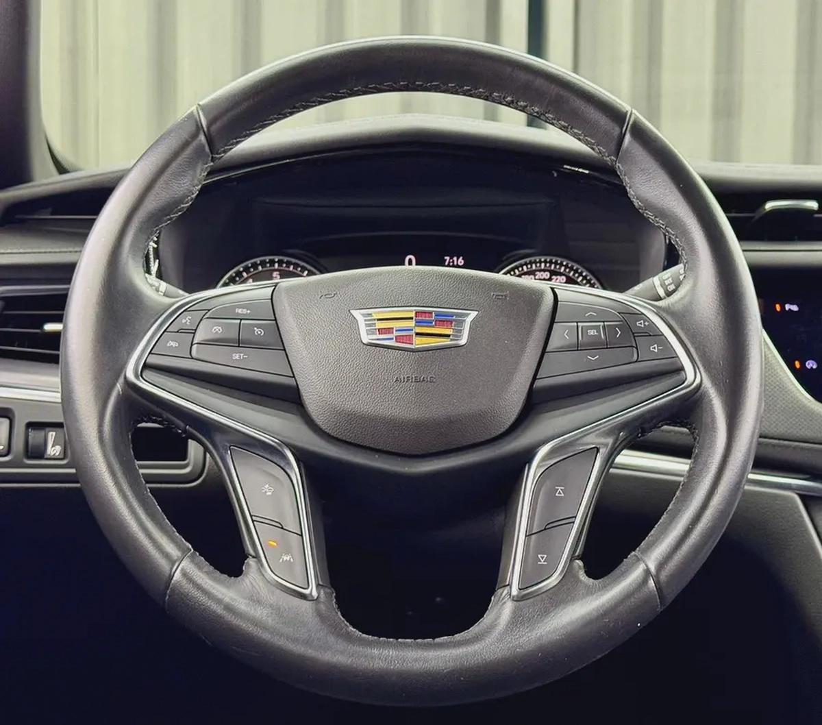 Cadillac XT5 2022 GCC specs for 120,000.00 AED-12-12