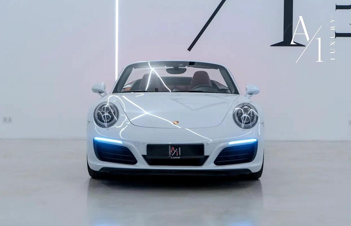 2017 Porsche 911 Carrera 4s Fully Loaded, Full Service History, Excellent Condition GCC Spec-1-1