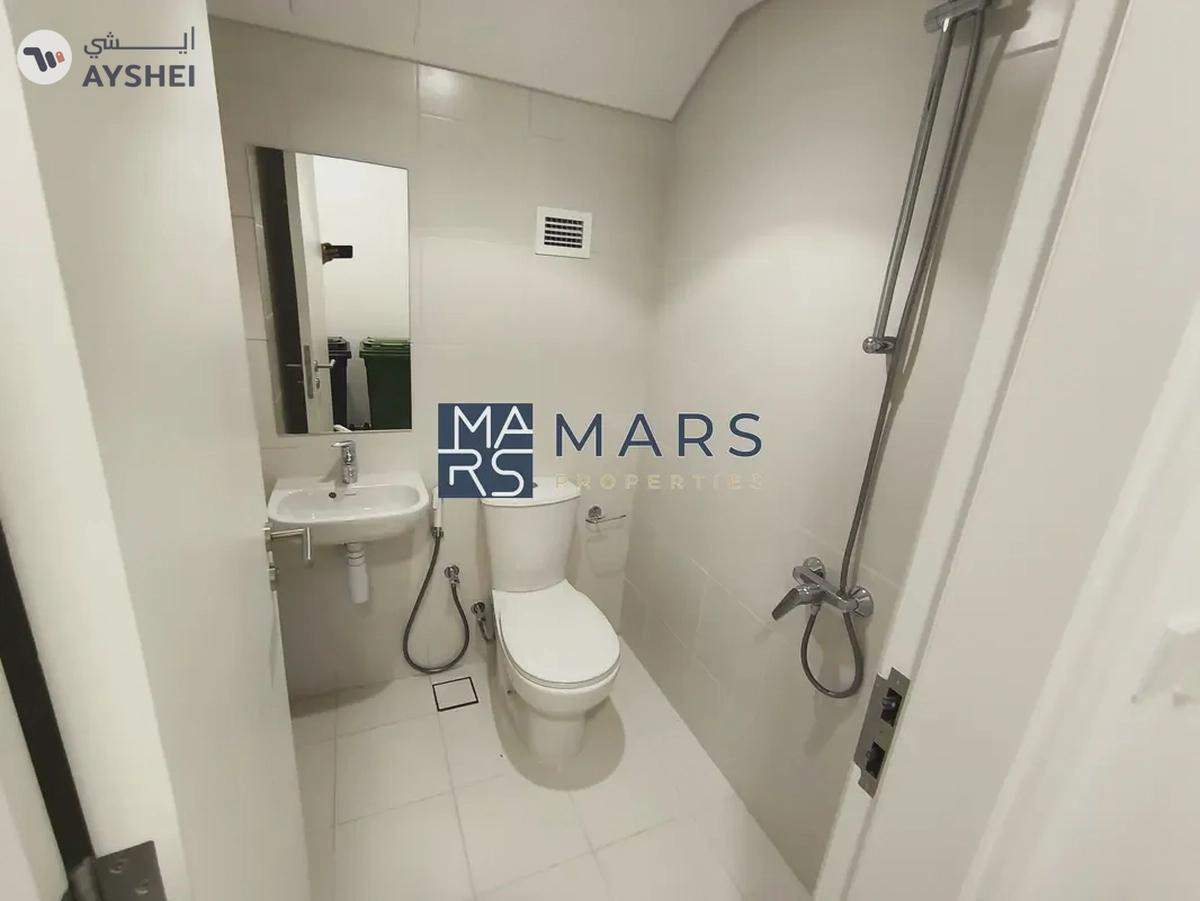 Stylish Brand New 3BHK with Beautiful Landscaping-3-3