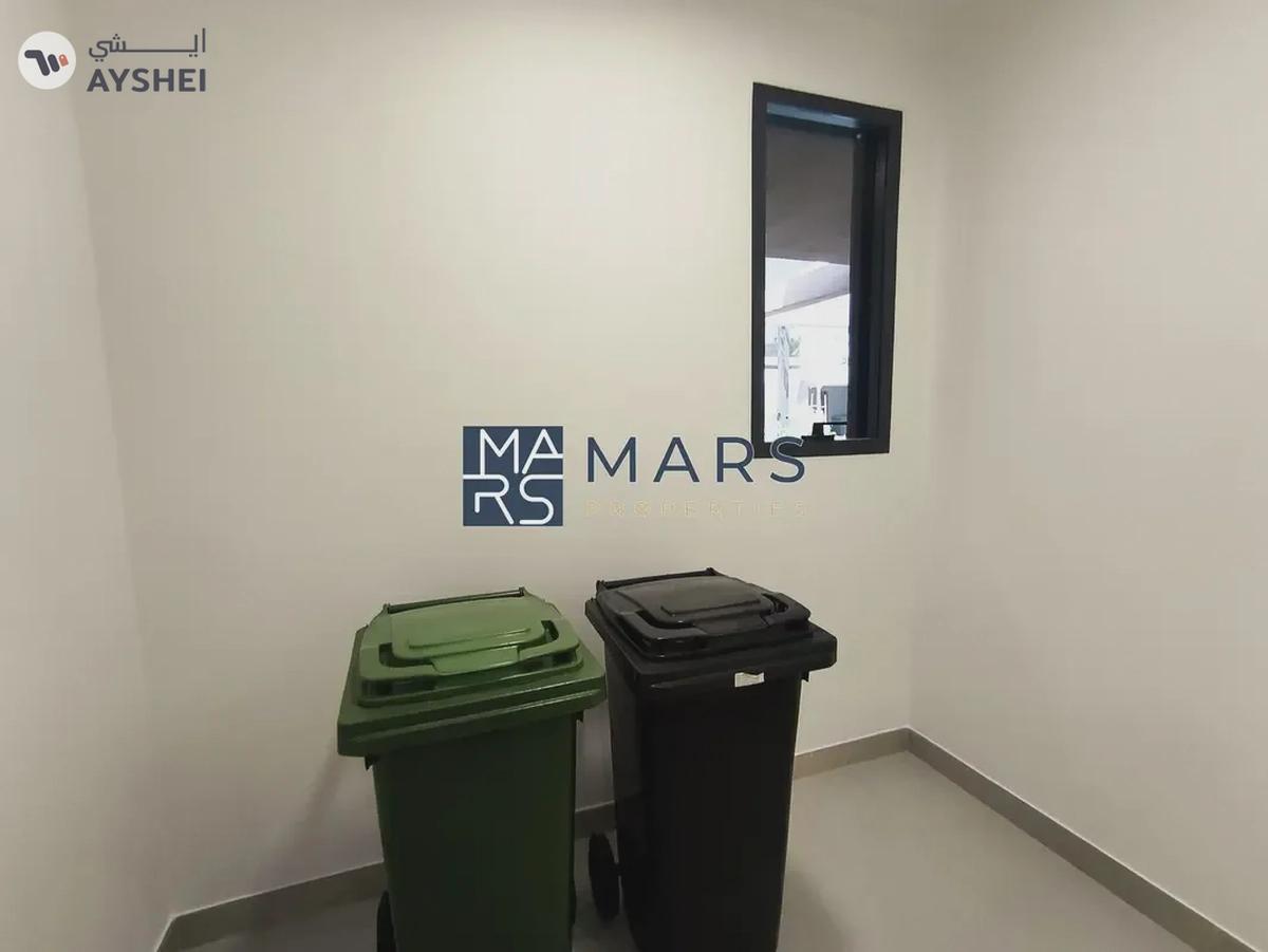 Stylish Brand New 3BHK with Beautiful Landscaping-4-4