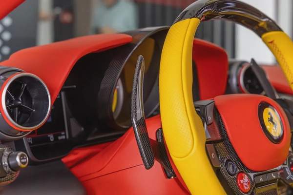 Ferrari F8 Spider | Pristine | Fully Carbon Interior Exterior | Carbon Steering Paddles