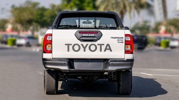 Toyota Hilux DC ADVENTURE 2.8D AT 4X4 MY2025 - WHITE