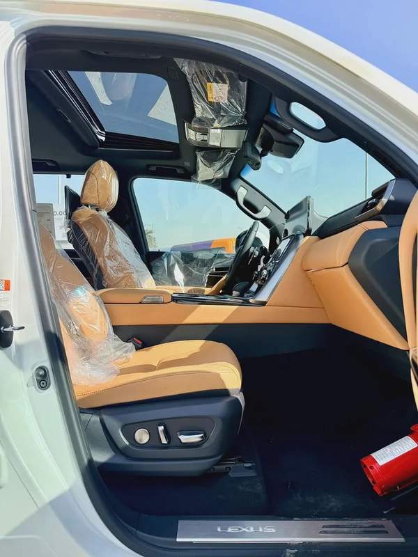 LX700h 3.5L Hybrid GCC Specs Brand New for Export