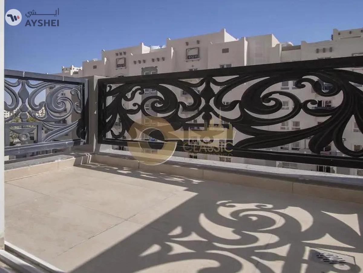 1 BHK | Closed Kitchen + Balcony | Prime Location-13-13