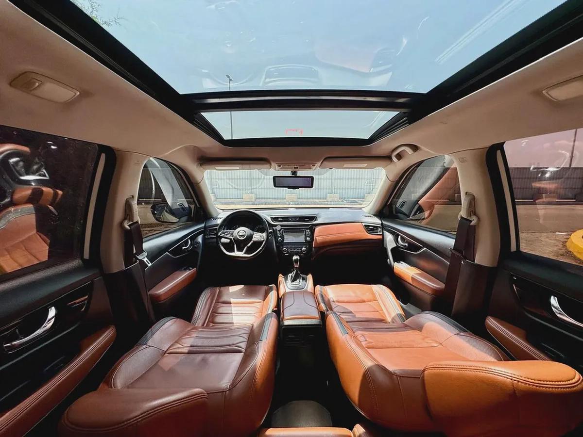 810-Monthly l GCC l Panoramic, Leather, Cruise l Accident Free-6-6