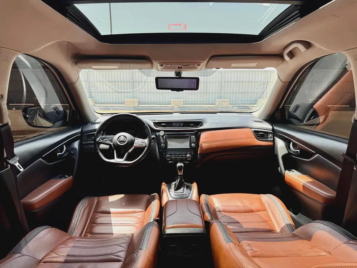 810-Monthly l GCC l Panoramic, Leather, Cruise l Accident Free-7-7