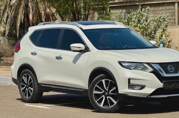 810-Monthly l GCC l Panoramic, Leather, Cruise l Accident Free