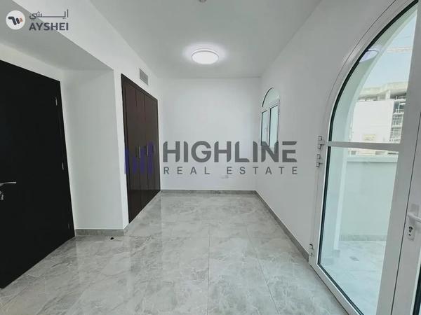 Fully Renovated 4 Bedroom Cozy |Townhouse For Sale