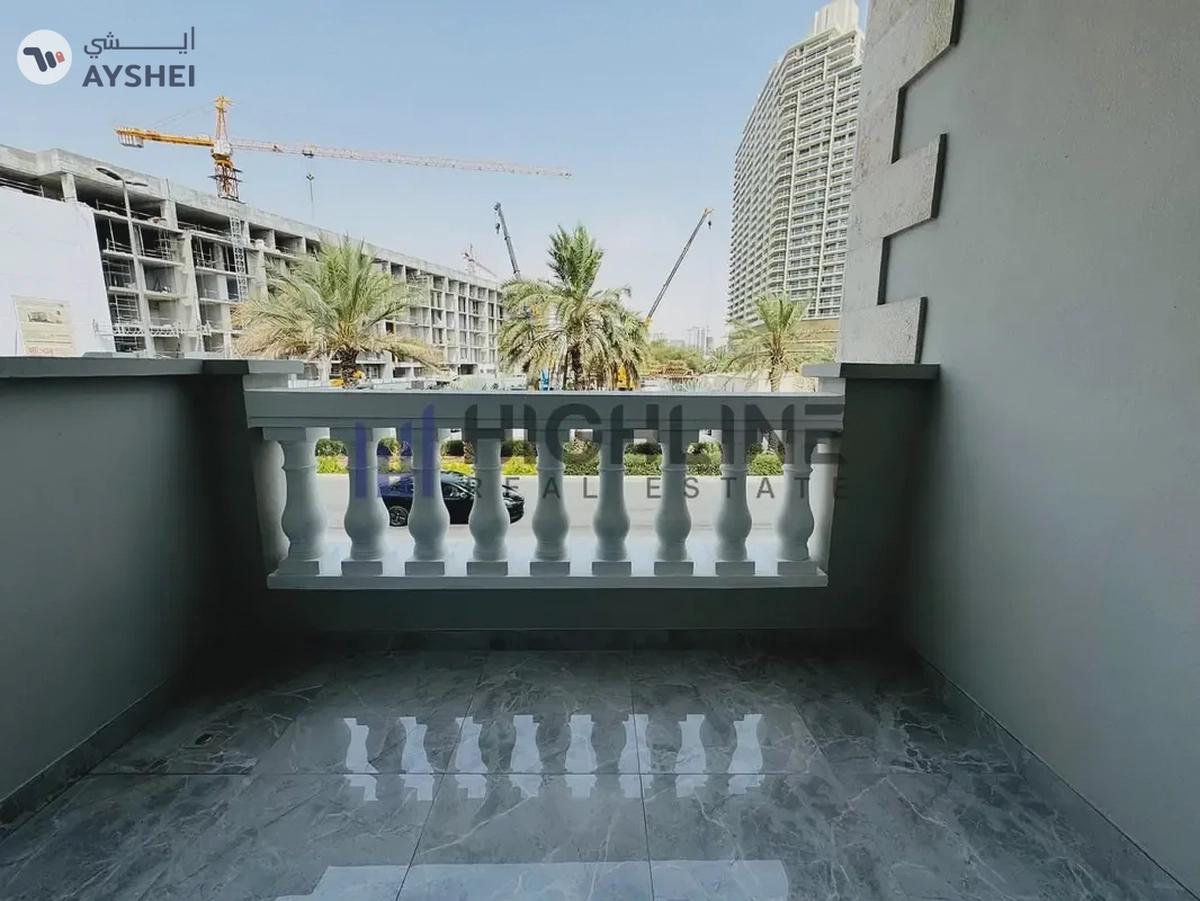 Fully Renovated 4 Bedroom Cozy |Townhouse For Sale-4-4