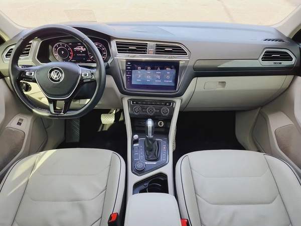 Volkswagen Tiguan 4Motion 2.0 Sport 2018 Model GCC Specs With Full Service History From Agency