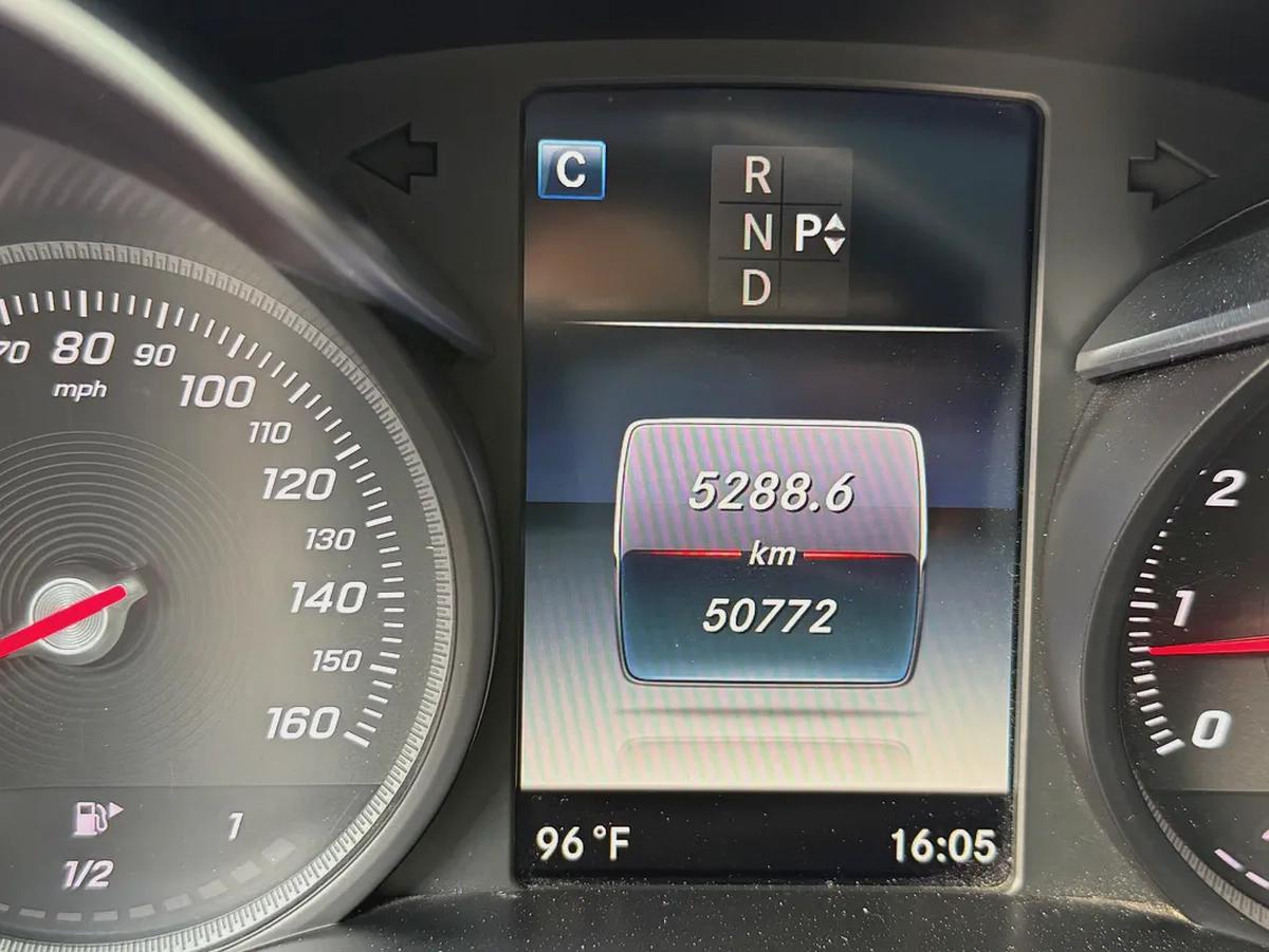 Mercedes-Benz C300 2017 - American Specs-8-8