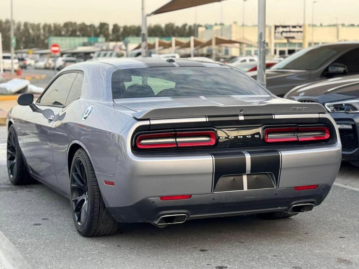 Dodge Challenger SRT 6.4L-1-1