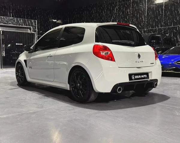 Renault Clio / Thalia / Symbol 2013 GCC specs for 59,000.00 AED