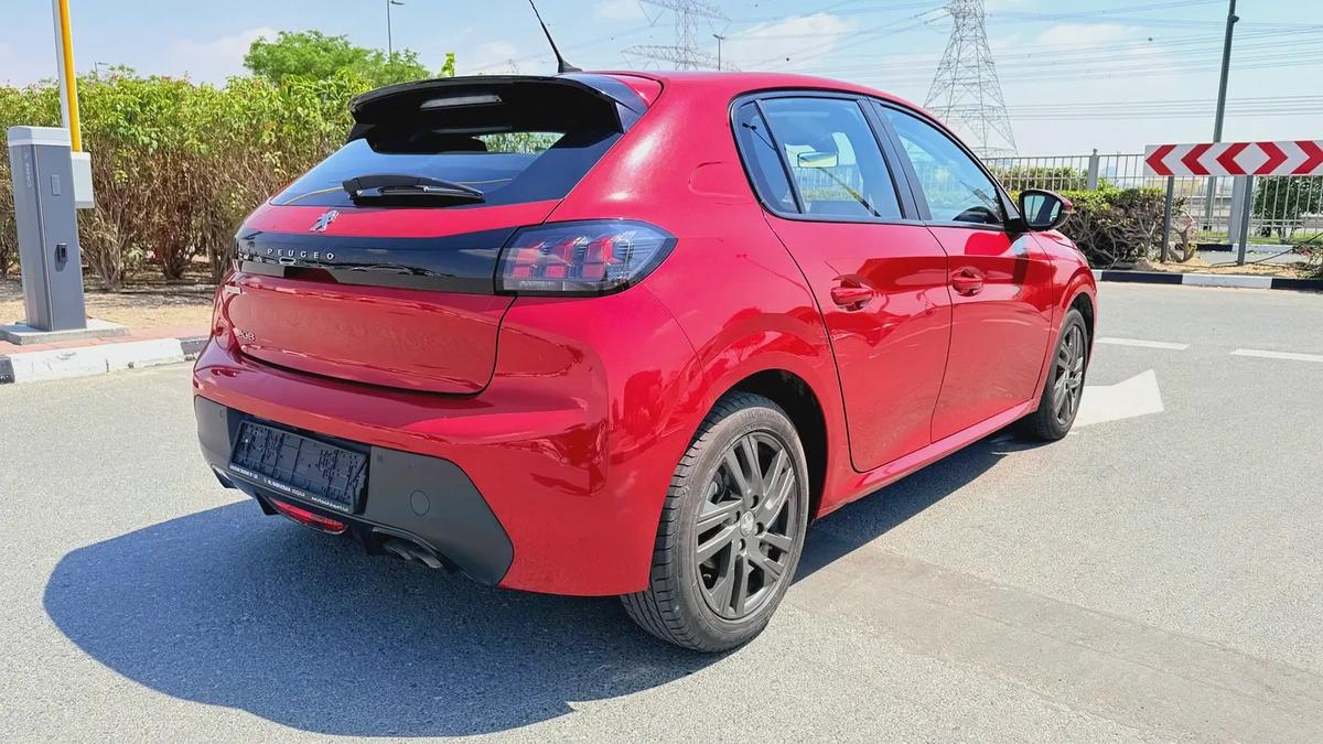 1 YR / 20,000KM WARRANTY | 1.2L TURBO ACTIVE | GCC | AED 500 PM-4-4