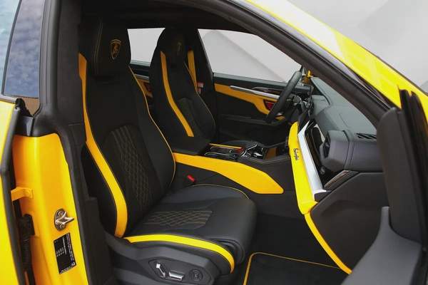 2025 LAMBORGHINI URUS SE - BRAND NEW - FULLY LOADED - LOCAL REGISTRATION