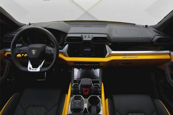 2025 LAMBORGHINI URUS SE - BRAND NEW - FULLY LOADED - LOCAL REGISTRATION