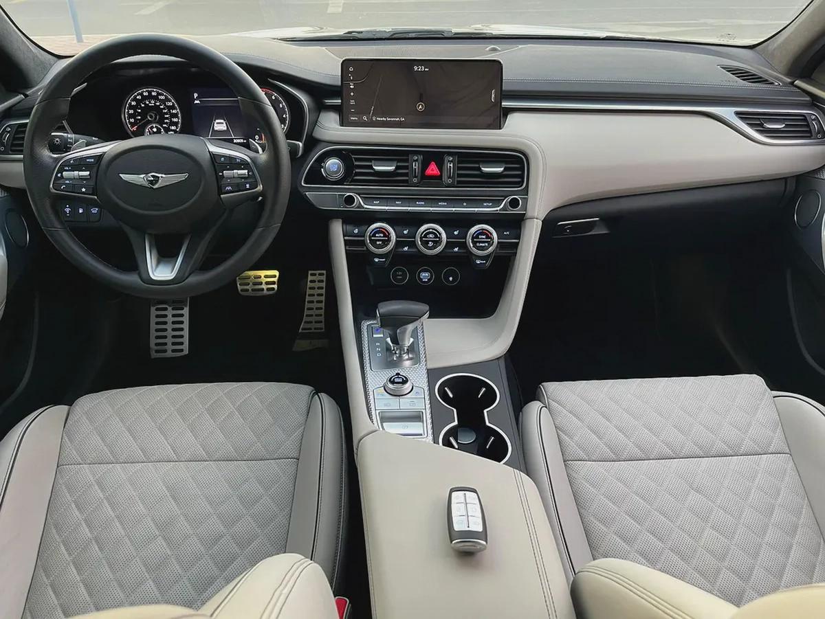 GENESIS - G70 - 2023 - ROYAL - V6 - 3,3L - TWIN TURBO - AMERICAN SPECS VERY GOOD CONDITION-6-6