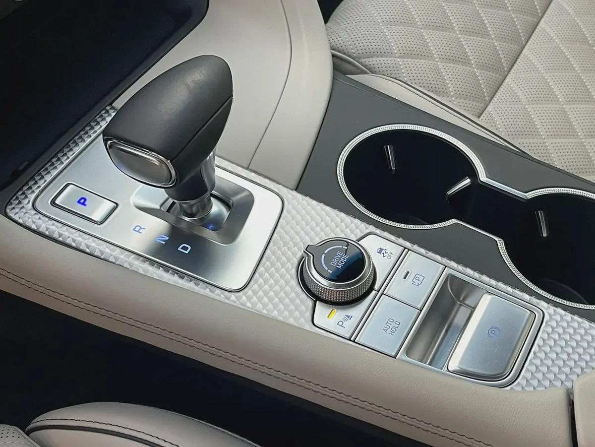 GENESIS - G70 - 2023 - ROYAL - V6 - 3,3L - TWIN TURBO - AMERICAN SPECS VERY GOOD CONDITION-10-10