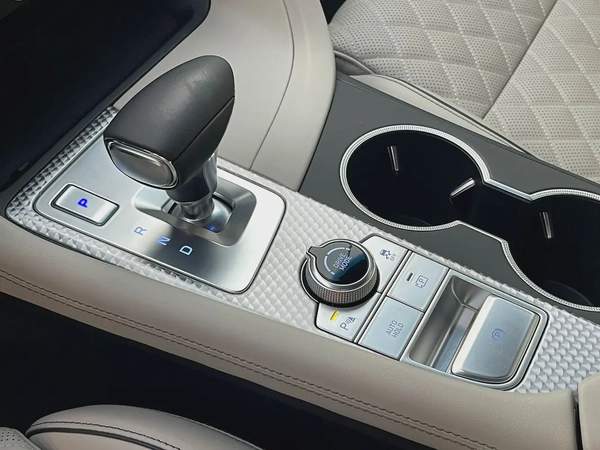 GENESIS - G70 - 2023 - ROYAL - V6 - 3,3L - TWIN TURBO - AMERICAN SPECS VERY GOOD CONDITION