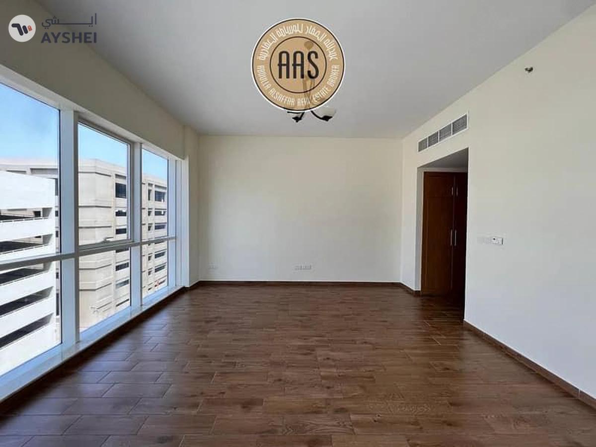 Luxurious + Spacious Chiller Free Studio Apartment Full Facilities-8-8